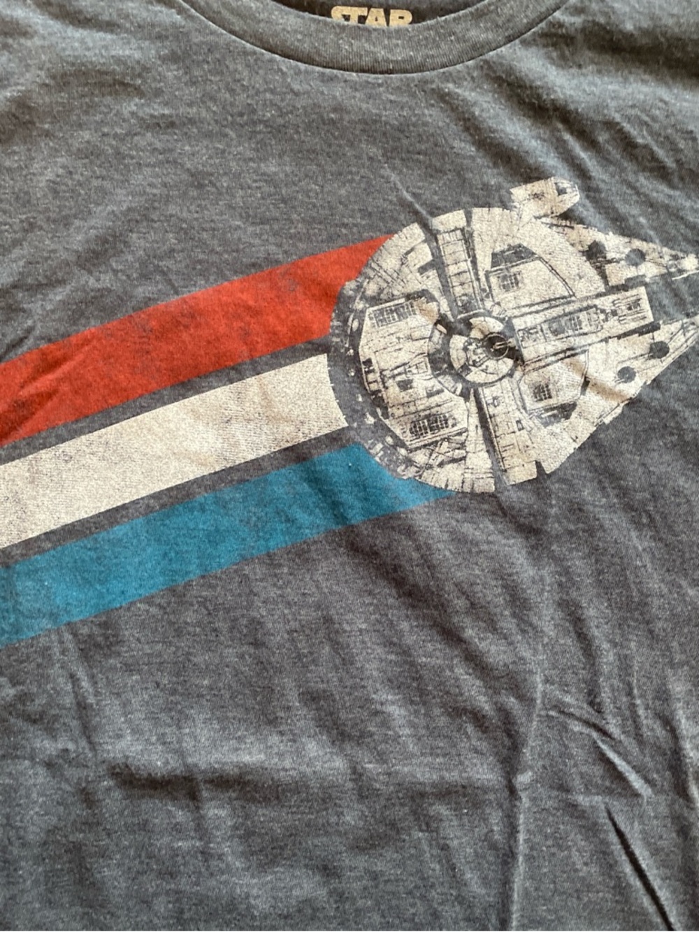 Star Wars Men's Gray Graphic Tee with Millennium Falcon - Picture 2 of 3